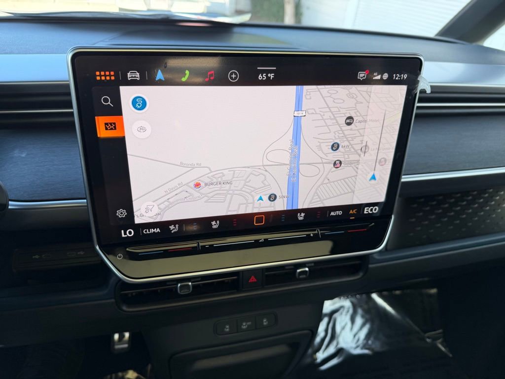 New 2025 Volkswagen ID. Buzz Pro S Plus image 21