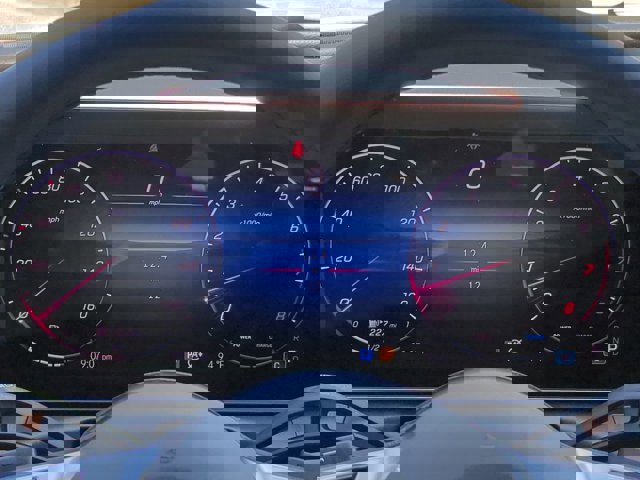 Used 2025 Mercedes-Benz C 300 Sedan image 26