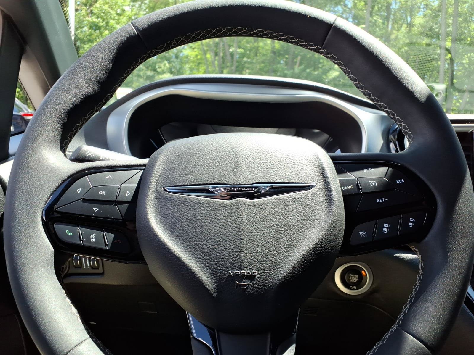Used 2022 Chrysler Pacifica Touring-L w/ S Appearance Package FWD image 26