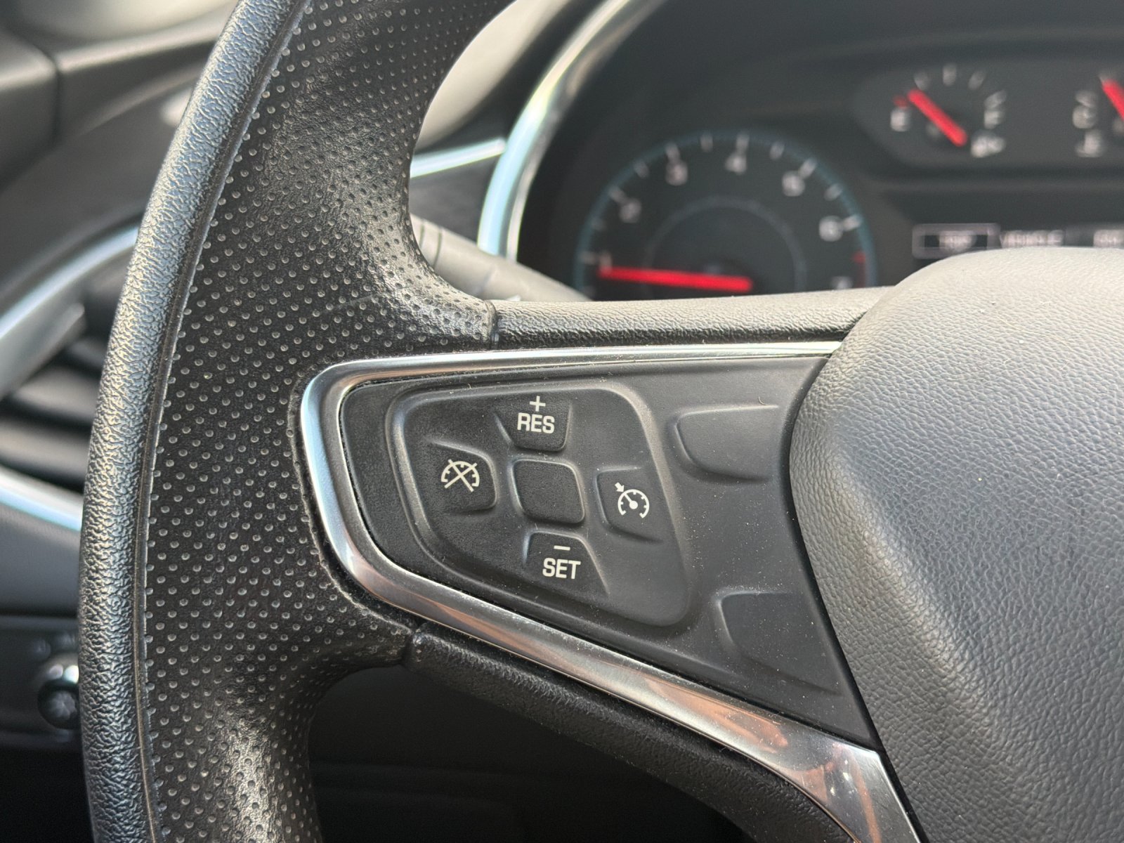 Used 2020 Chevrolet Malibu LT FWD image 26