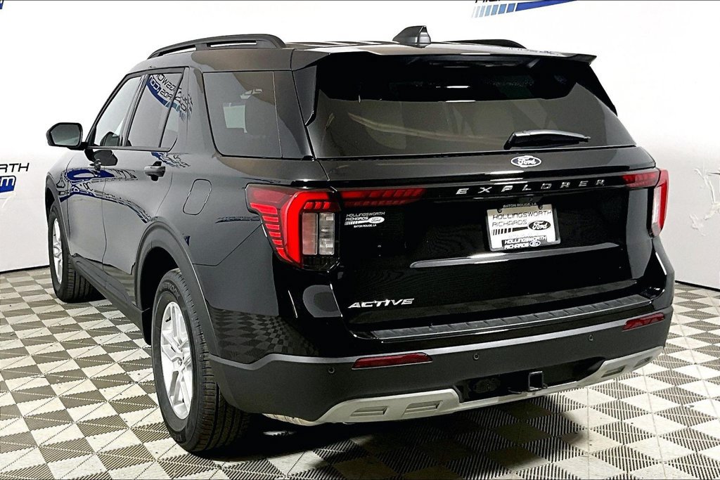 New 2027 Ford Explorer Active w/ Active Comfort Package RWD image 3