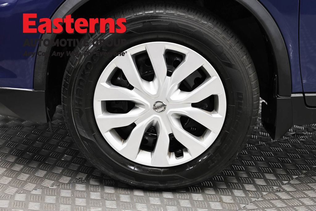 Used 2019 Nissan Rogue S AWD/4WD image 32
