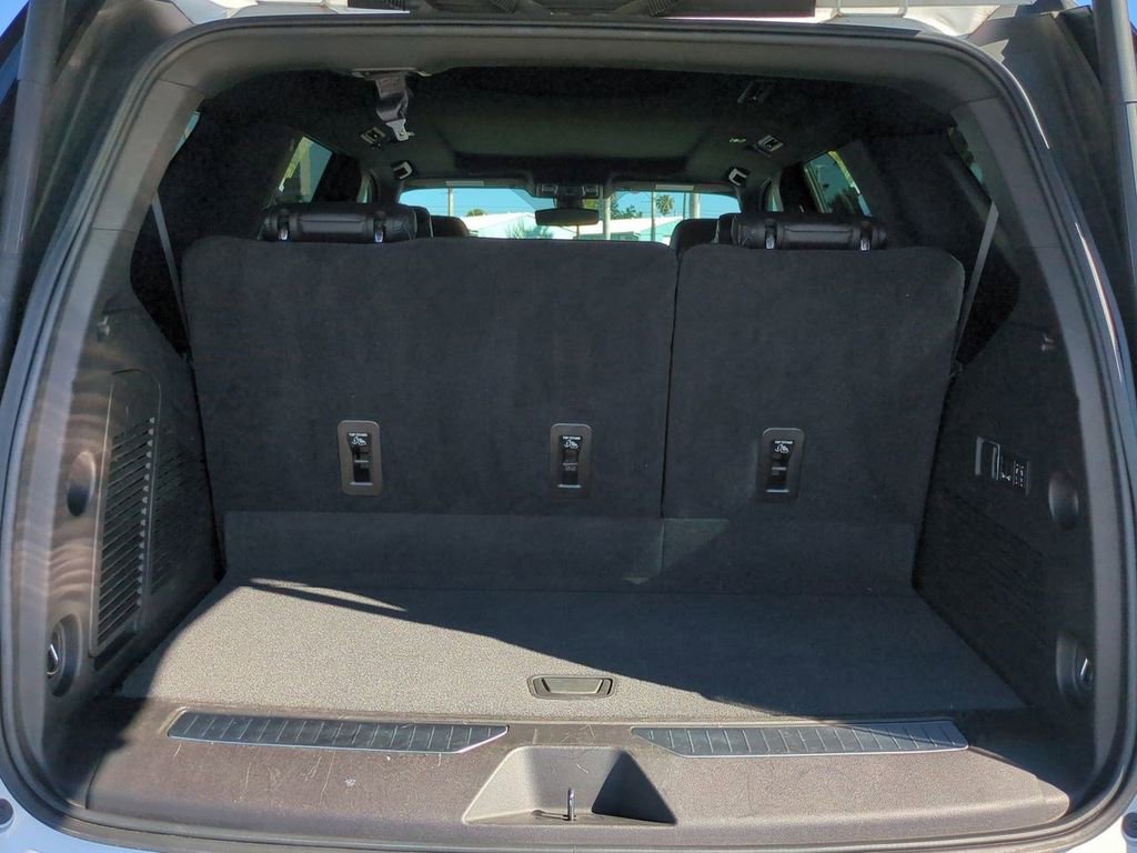 Used 2021 Chevrolet Tahoe RST w/ Luxury Package image 13