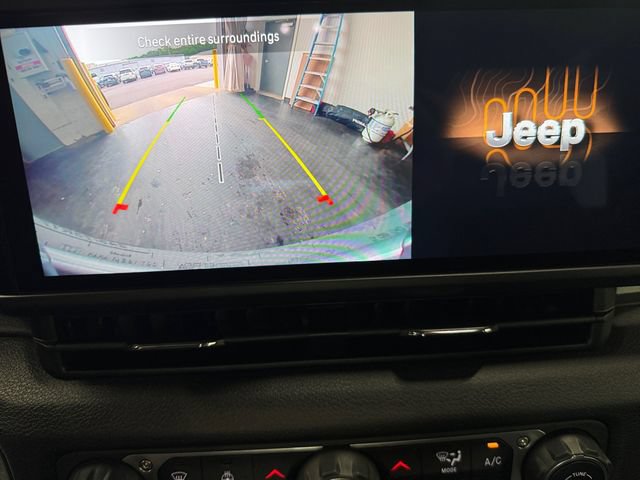 Used 2024 Jeep Wrangler Unlimited Sport AWD/4WD image 18