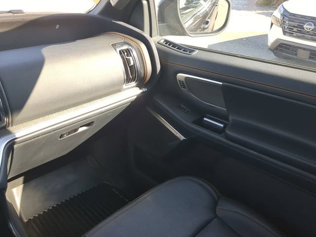 Used 2025 Ford Expedition Tremor AWD/4WD image 16