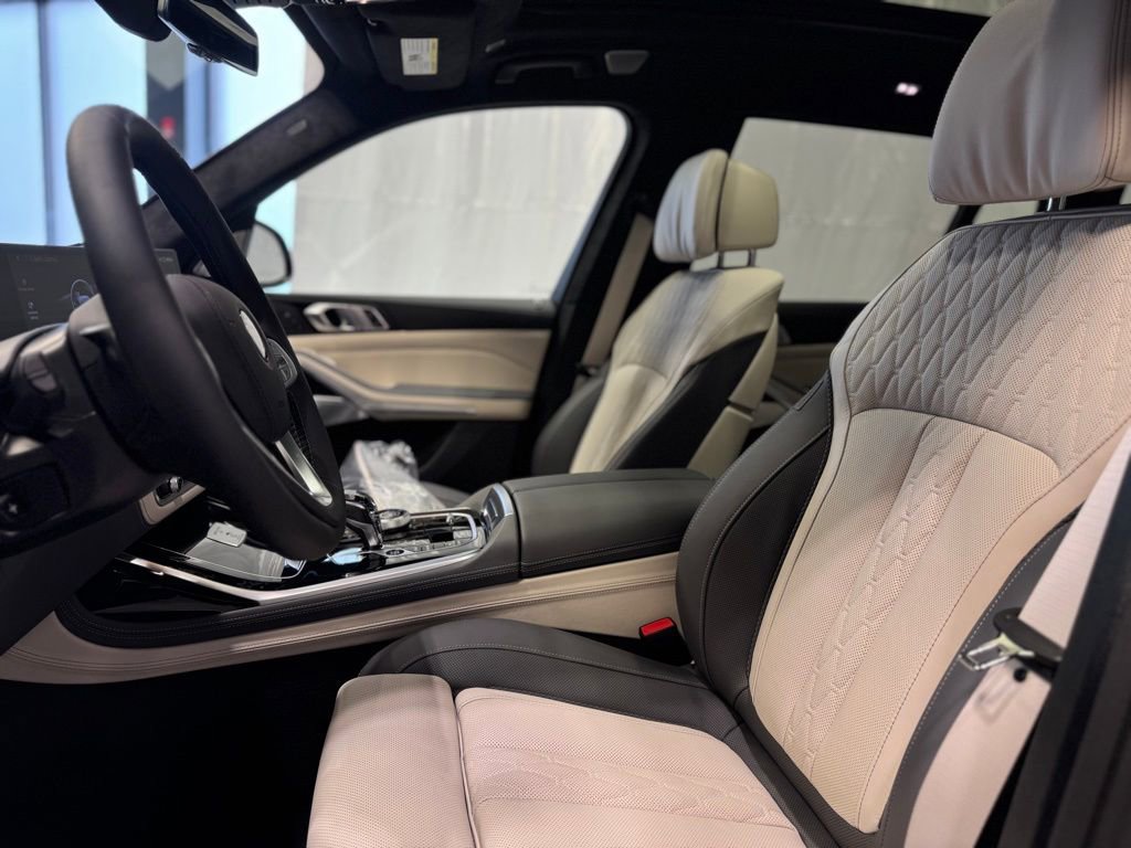 New 2026 BMW ALPINA XB7 image 24