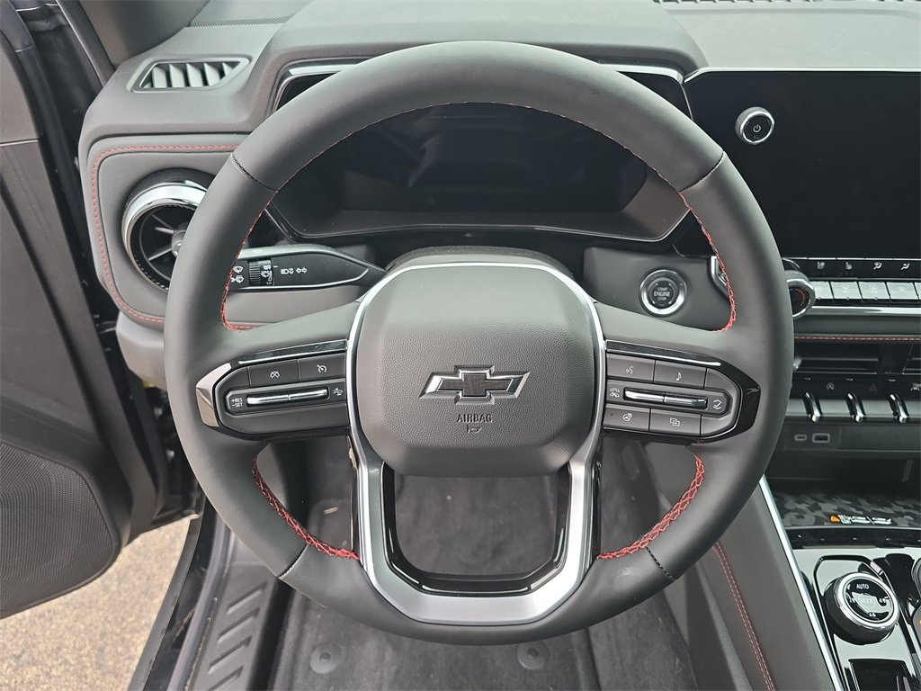 Used 2024 Chevrolet Colorado Z71 w/ Z71 Convenience Package 2 image 11