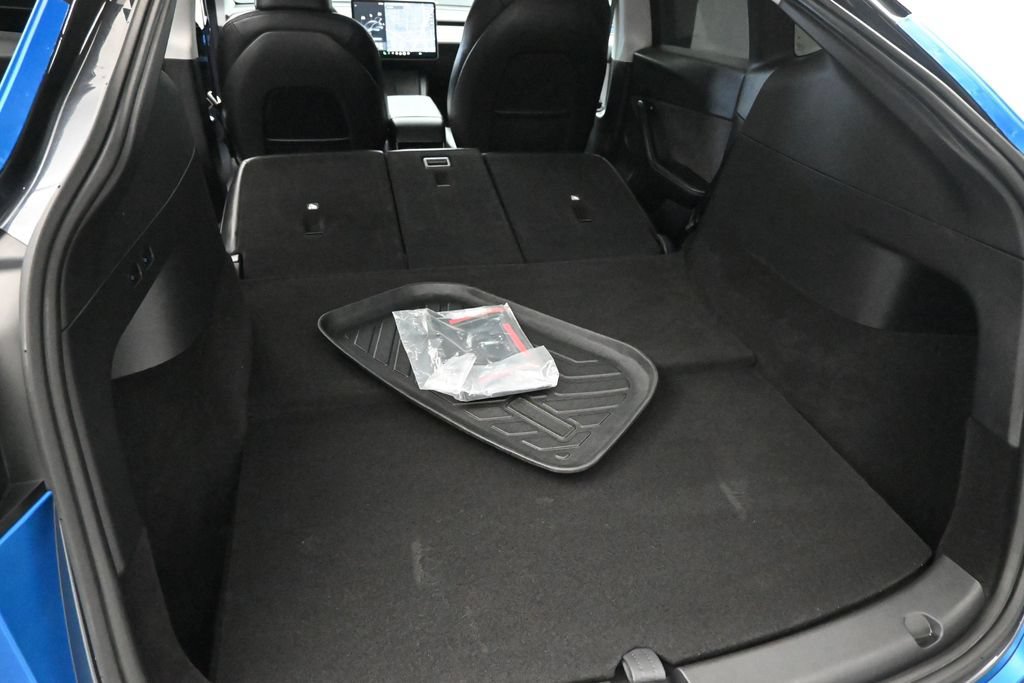 Used 2022 Tesla Model Y Long Range AWD/4WD image 8