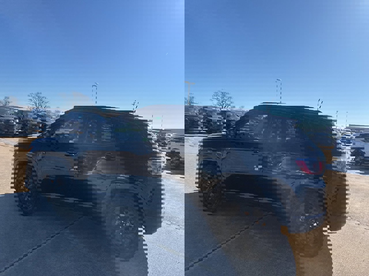 Used 2020 Jeep Compass Latitude image 14