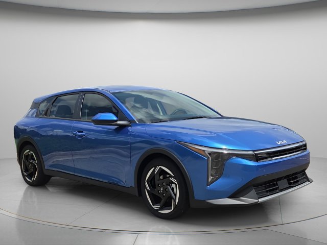 New 2026 Kia K4 GT-Line Turbo FWD image 3