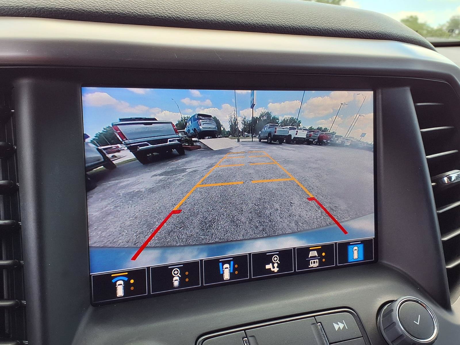 Certified 2023 GMC Acadia AT4 w/ Technology Package AWD/4WD image 12