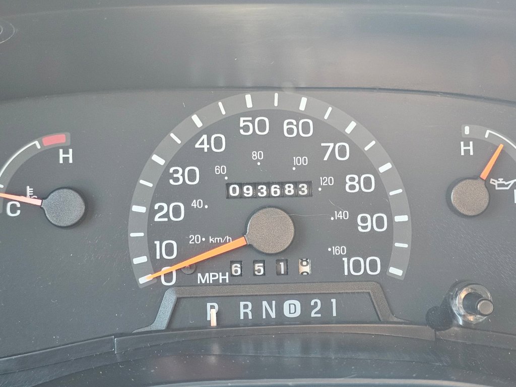 Used 2001 Ford E-350 and Econoline 350 Club Wagon image 5