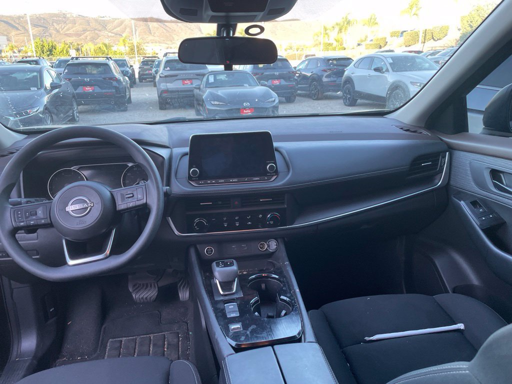 Used 2023 Nissan Rogue S FWD image 10