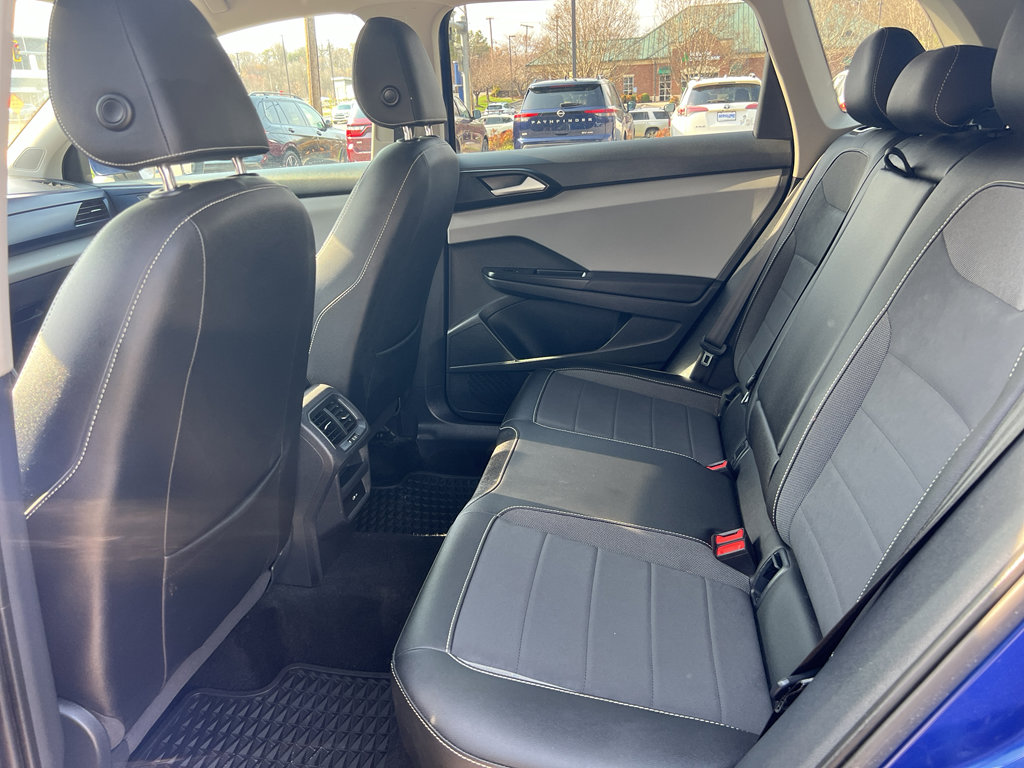 Used 2022 Volkswagen Taos SE image 9