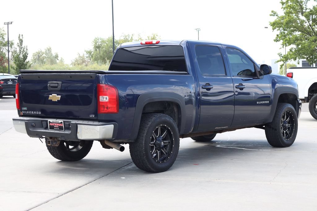 Used 2011 Chevrolet Silverado 1500 LTZ AWD/4WD image 6