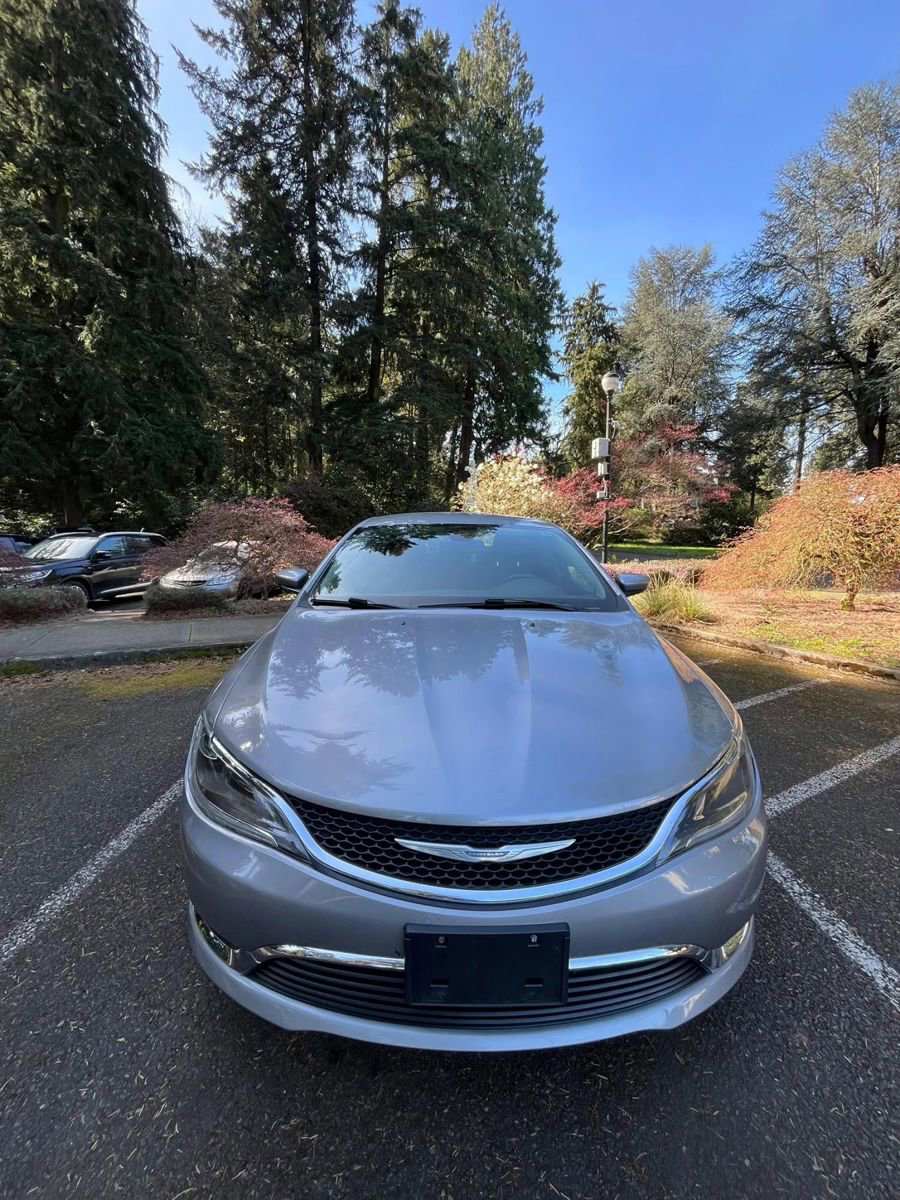 Used 2015 Chrysler 200 Limited w/ Convenience Group