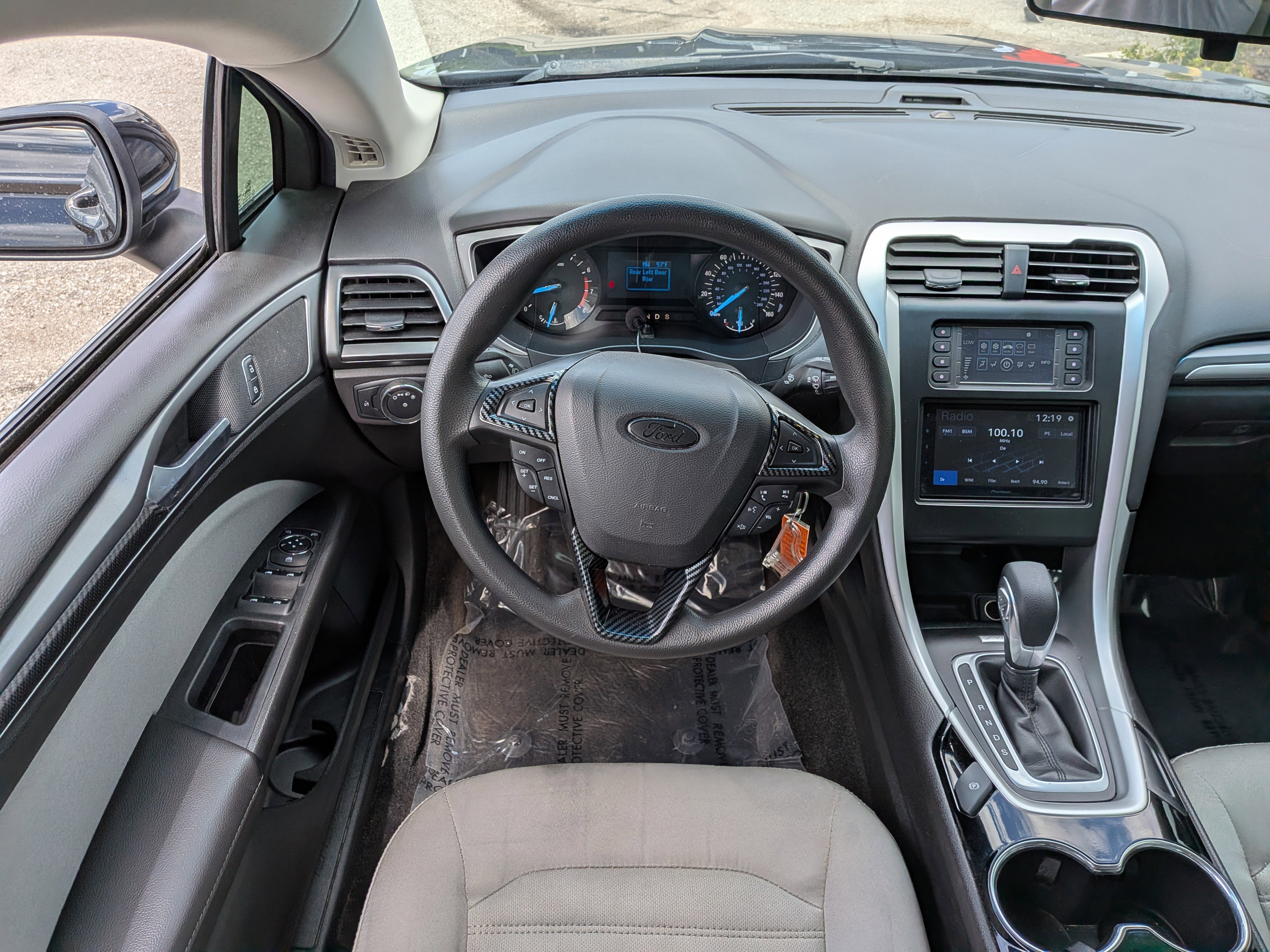 Used 2015 Ford Fusion S FWD image 17