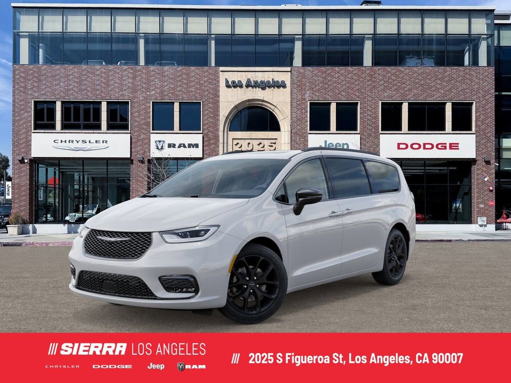New 2025 Chrysler Pacifica Limited image 1
