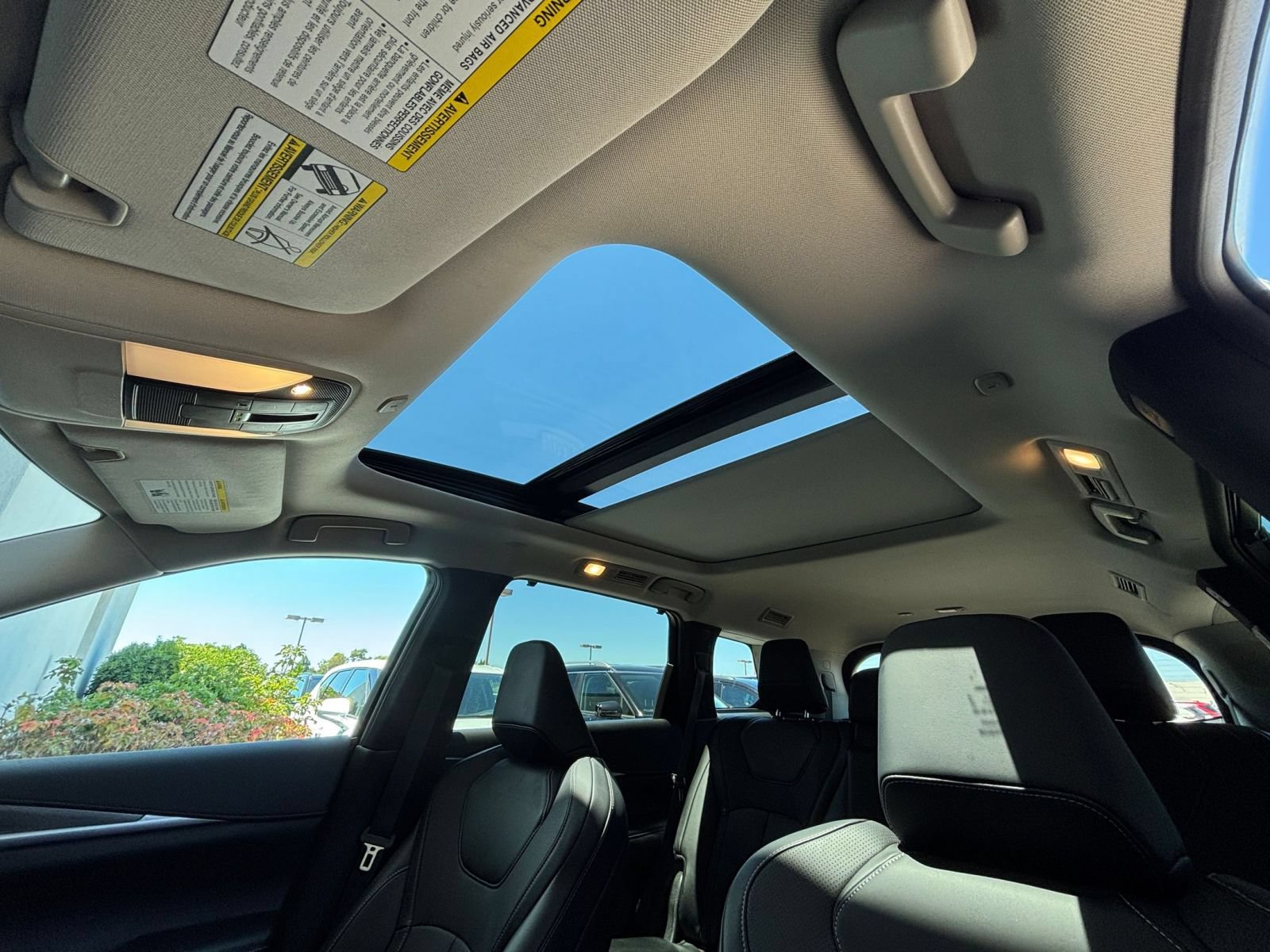 Used 2026 INFINITI QX60 Luxe AWD/4WD image 32