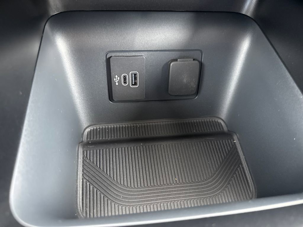 New 2026 Ford Explorer Active image 31