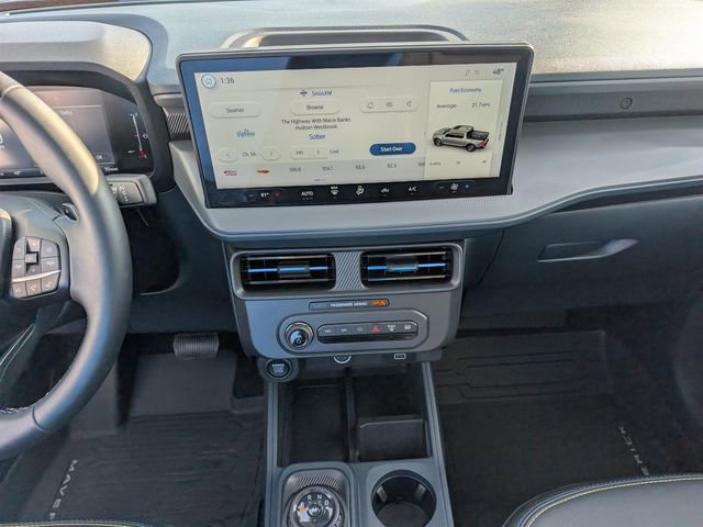 Used 2025 Ford Maverick Lobo AWD/4WD image 10