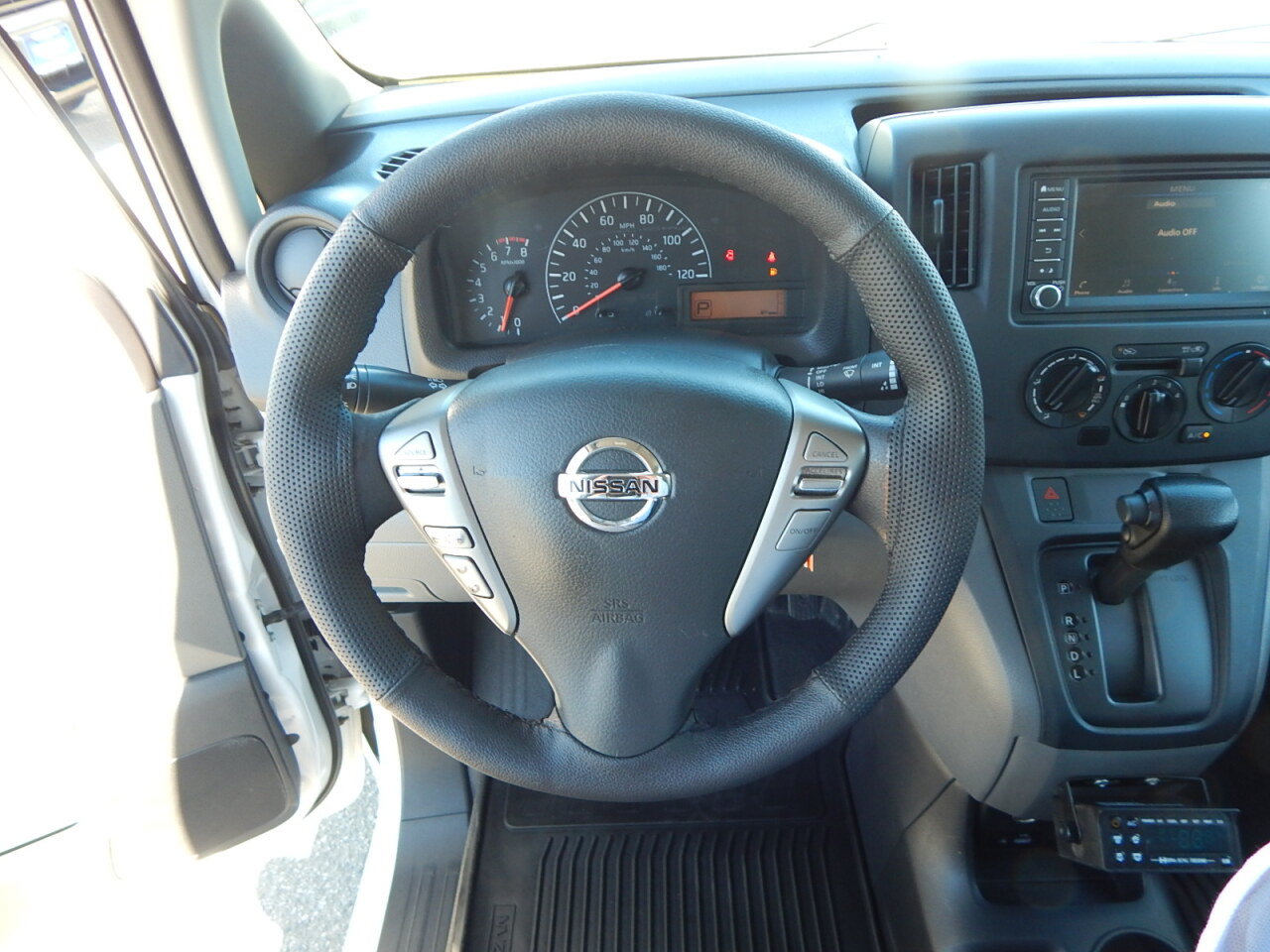 Used 2021 Nissan NV200 S FWD image 22