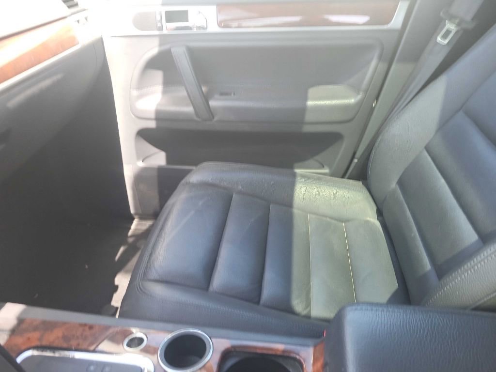 Used 2007 Volkswagen Touareg V6 AWD/4WD image 7