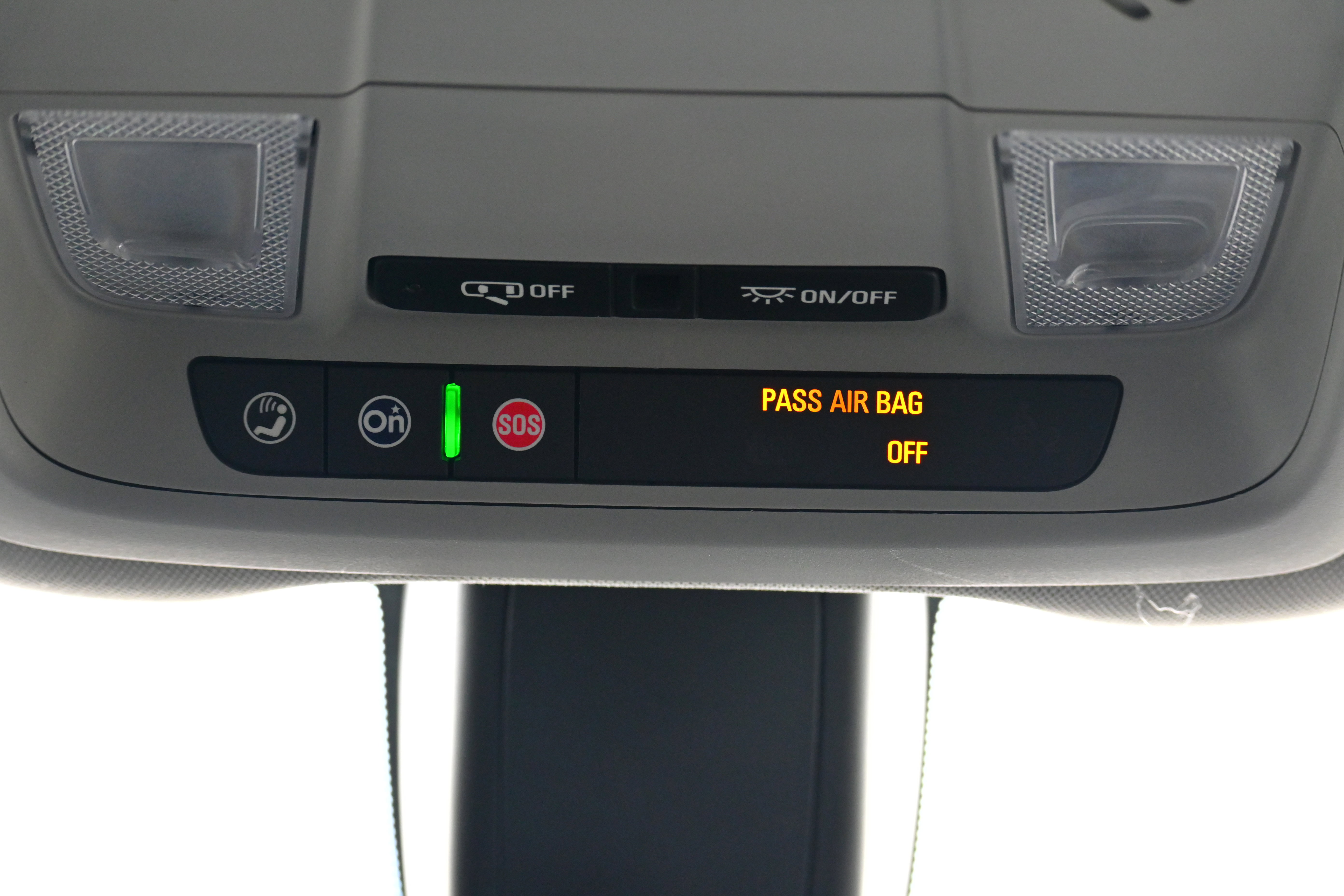 Used 2019 Chevrolet Equinox LS image 10