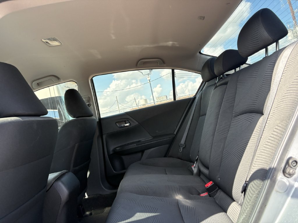 Used 2017 Honda Accord LX image 23