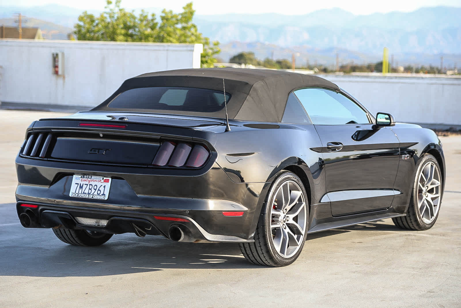 Used 2015 Ford Mustang GT Premium RWD image 5