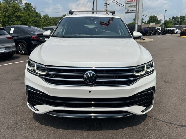Used 2024 Volkswagen Tiguan SEL R-Line AWD/4WD image 37
