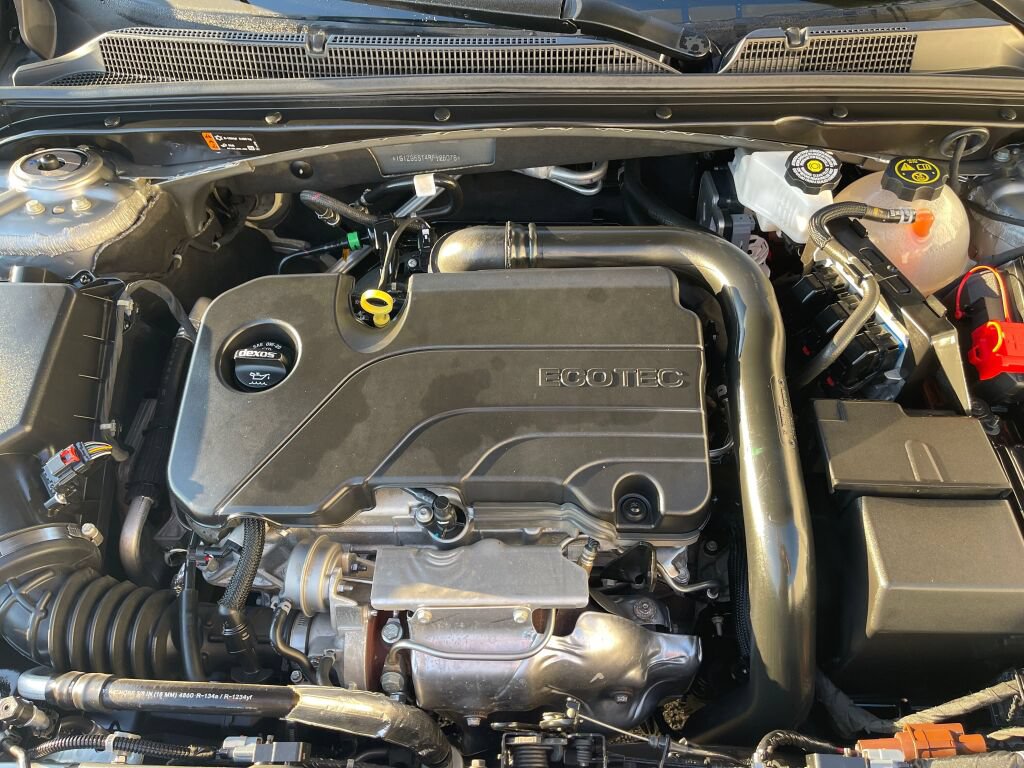 Used 2024 Chevrolet Malibu RS FWD image 33