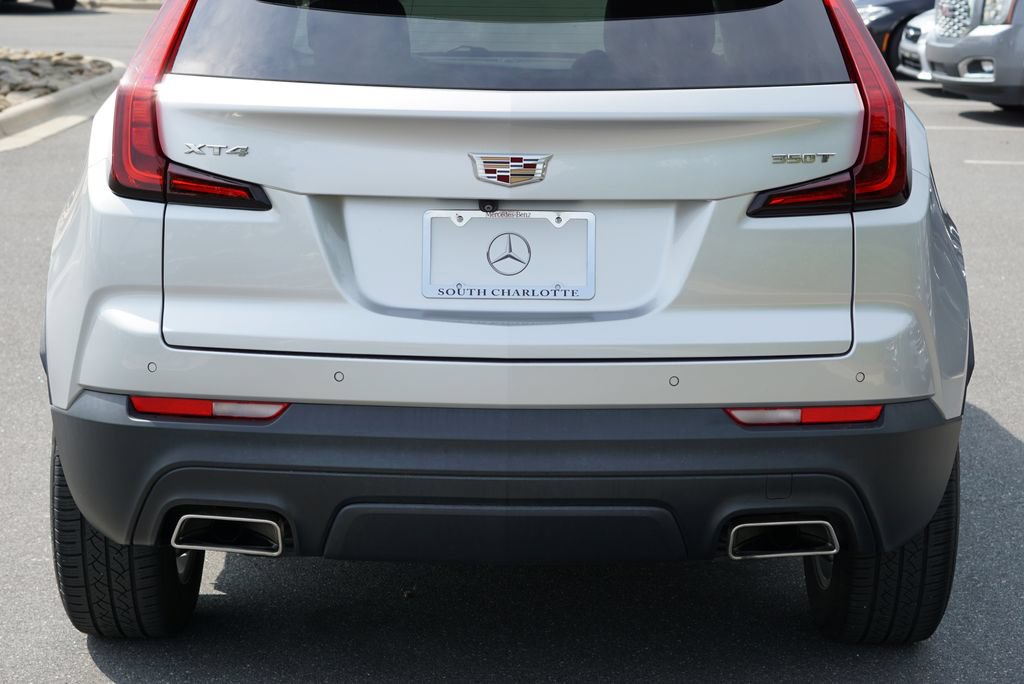 Used 2022 Cadillac XT4 Luxury w/ Cold Weather Package FWD image 16