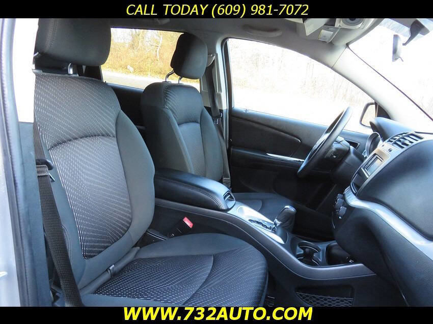 Used 2011 Dodge Journey Mainstreet w/ Popular Equipment Group image 7