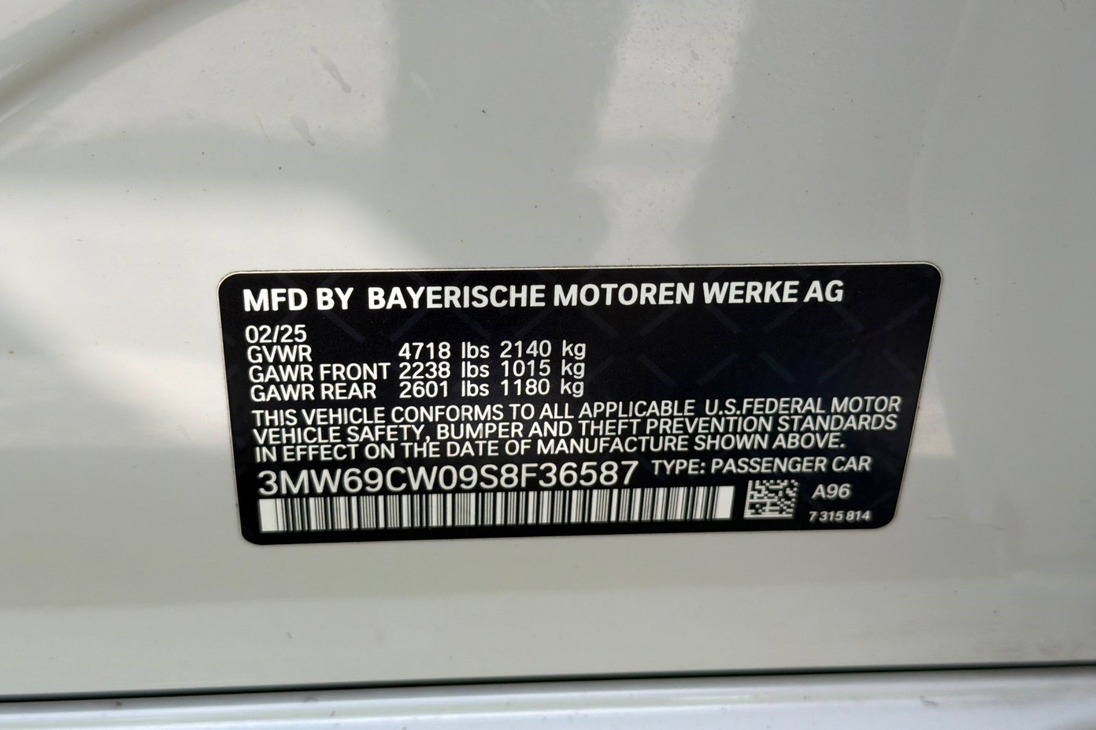 Certified 2025 BMW 330i Sedan image 40