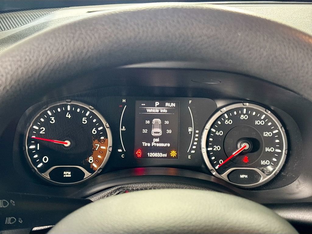 Used 2016 Jeep Renegade Sport w/ Power & Air Group image 14