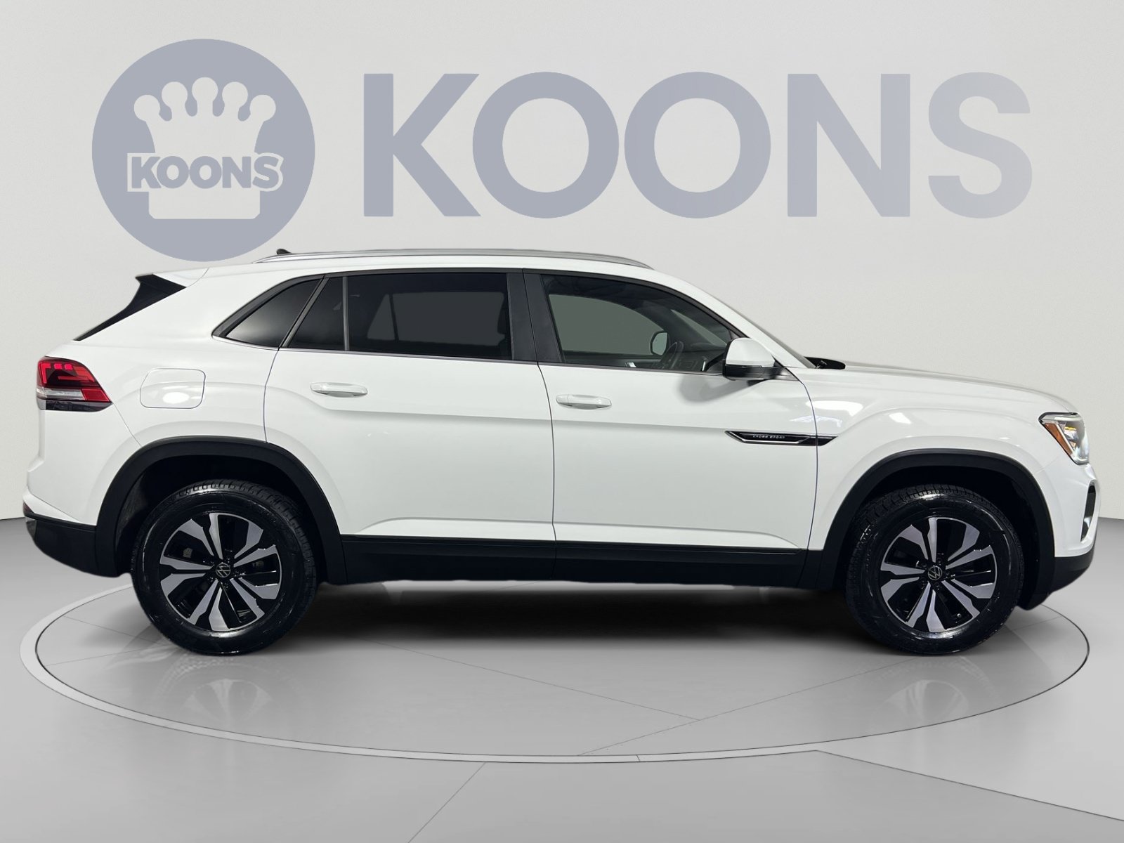 Used 2024 Volkswagen Atlas Cross Sport SE AWD/4WD image 12