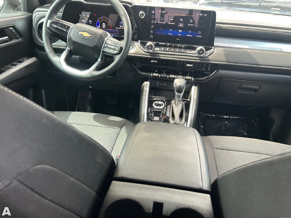 Used 2024 Chevrolet Colorado LT w/ LT Convenience Package AWD/4WD image 15