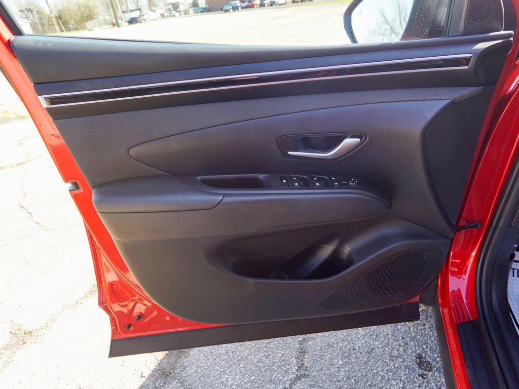 Used 2023 Hyundai Tucson SEL w/ Convenience Package image 16