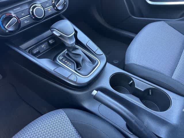 Used 2025 Kia Soul LX w/ LX Technology Package FWD image 25