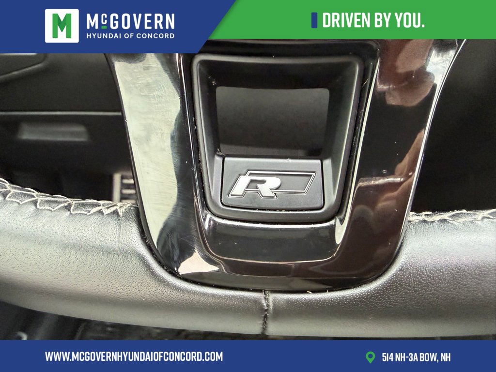 Used 2020 Volkswagen Tiguan SE R-Line w/ 3rd Row Seat Package image 17