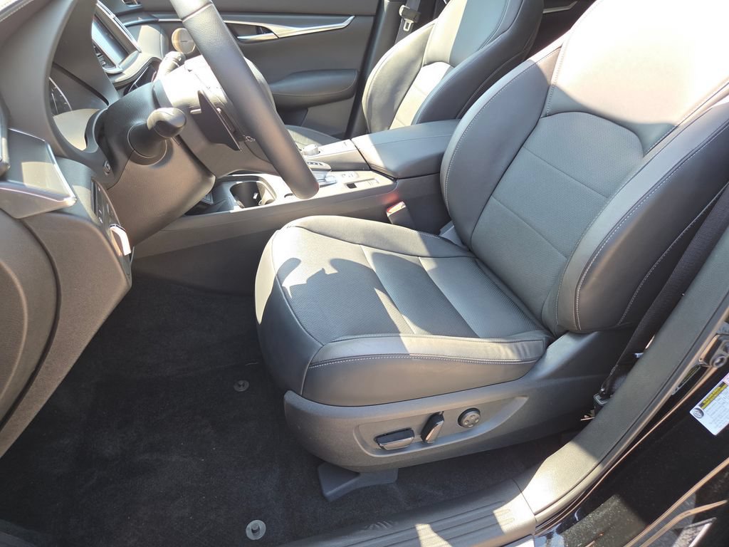Used 2025 INFINITI QX50 Luxe AWD/4WD image 6