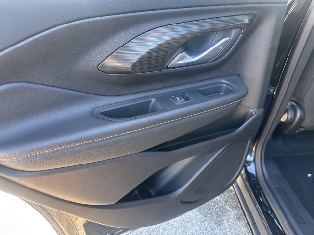 Used 2024 GMC Terrain SLE image 27