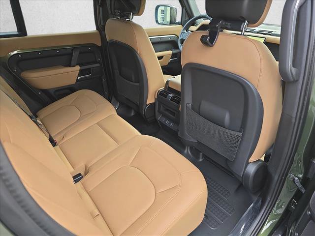 New 2026 Land Rover Defender 110 X-Dynamic SE image 11