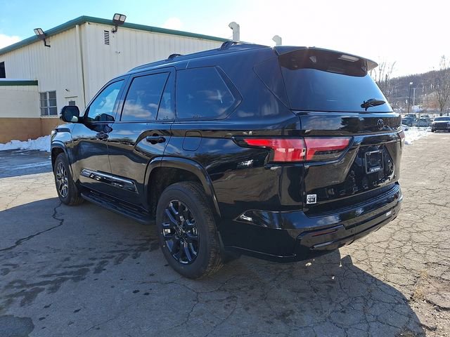 New 2026 Toyota Sequoia Platinum image 3