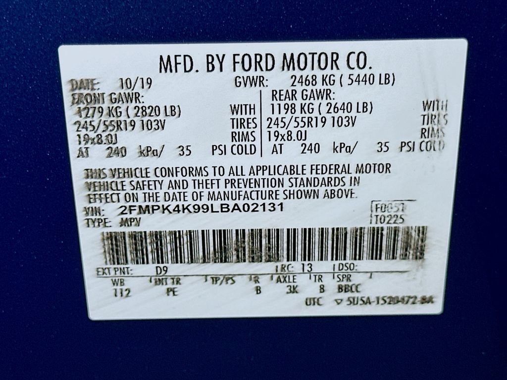 Used 2020 Ford Edge Titanium w/ Equipment Group 301A AWD/4WD image 23