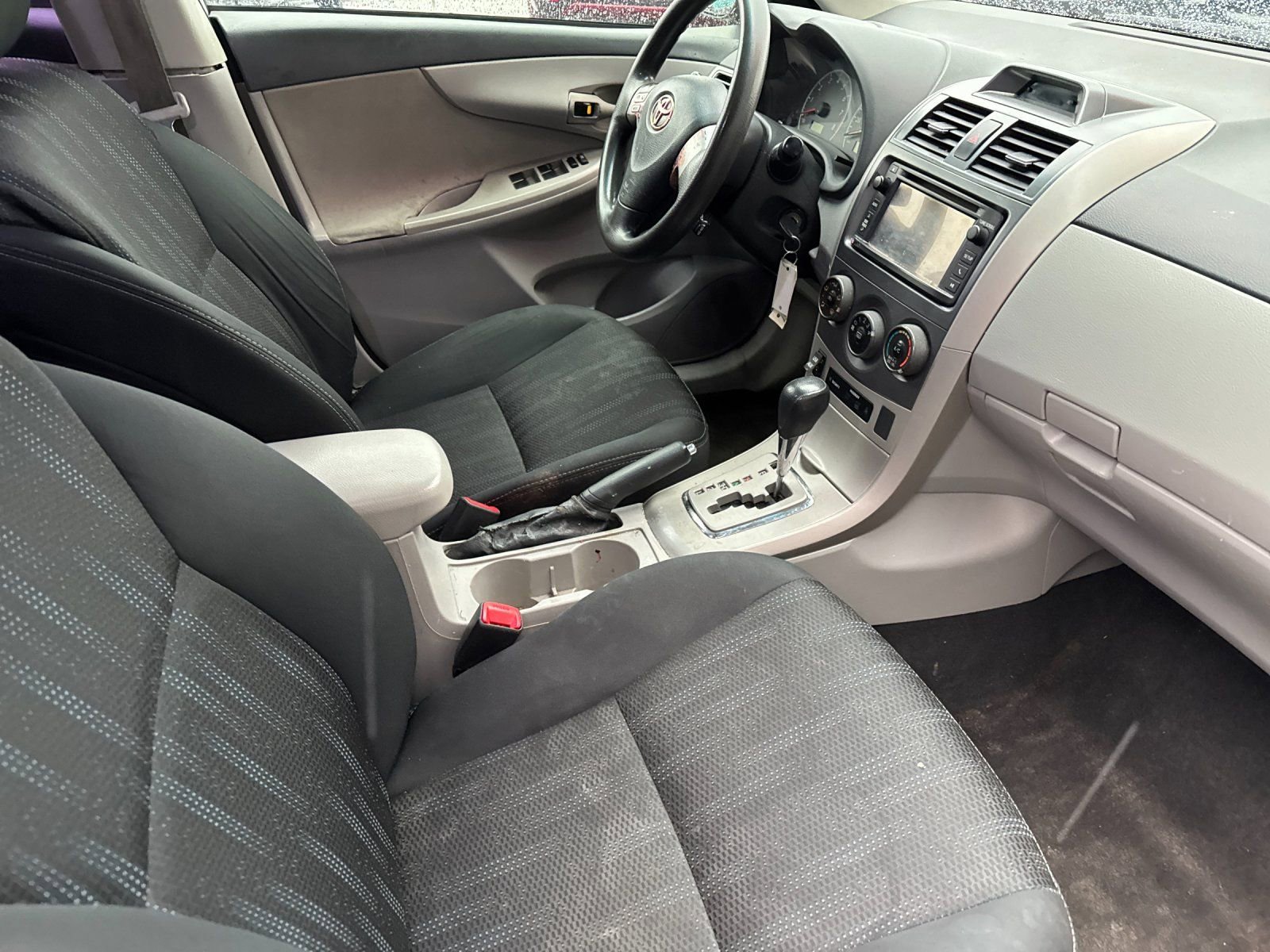 Used 2013 Toyota Corolla LE image 13