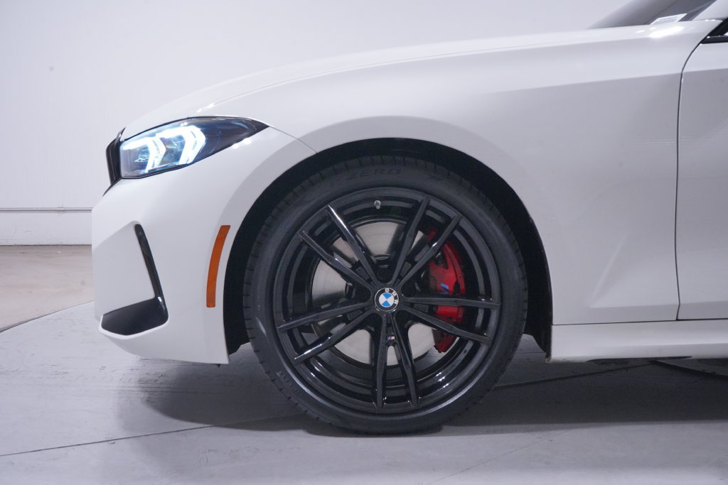 Used 2024 BMW 330i Sedan w/ M Sport Package RWD image 2