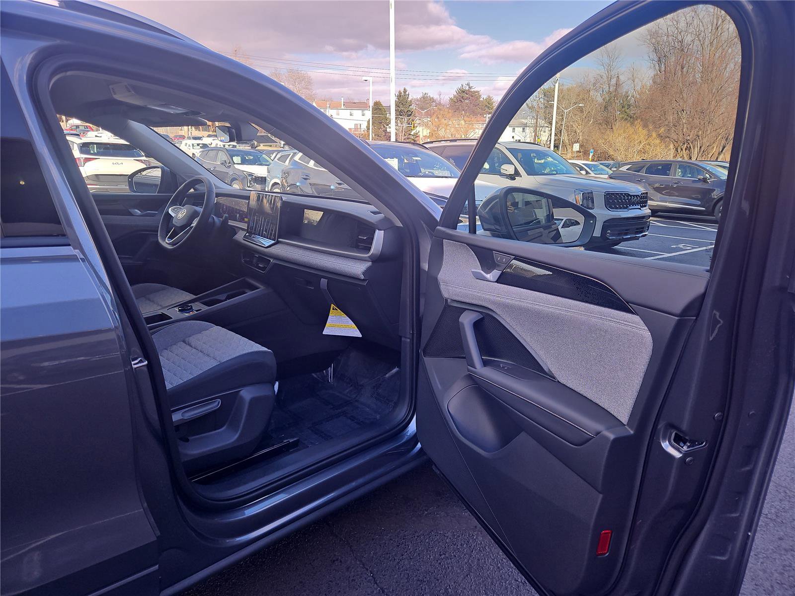 New 2026 Volkswagen Tiguan S image 24