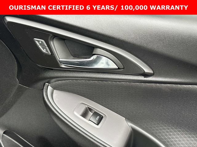 Certified 2024 Chevrolet Malibu RS w/ LPO, Floor Liner Package image 9